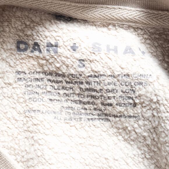 Dan + Shay Sweatshirt Small 70s Nostalgia Soft Grunge Cream Daisycore Graphic - Picture 5 of 5